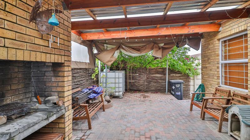 3 Bedroom Property for Sale in Jagtershof Western Cape